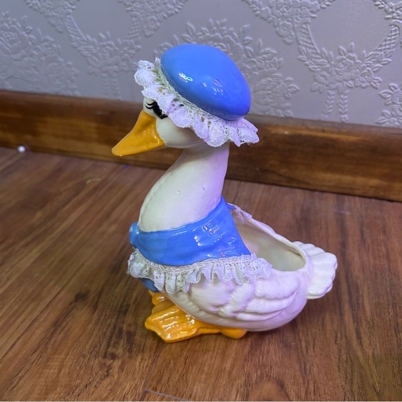 Charming Ceramic Duck Figurine Vintage goose planter approx 8” - Picture 3 of 7